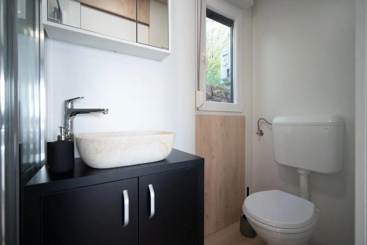 Luxury Mobile Home Zuzu Klenovica Apartment