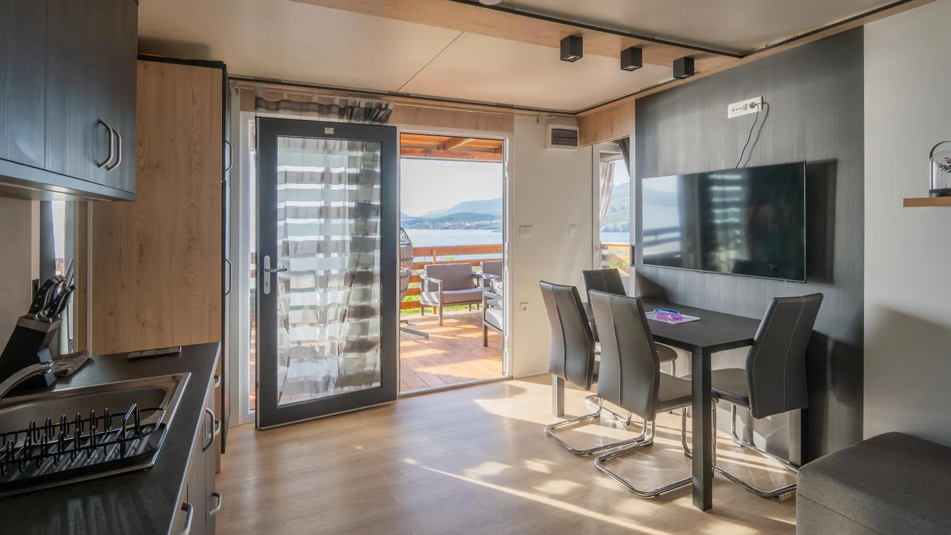 Luxury Mobile Home Zuzu Klenovica 0*,