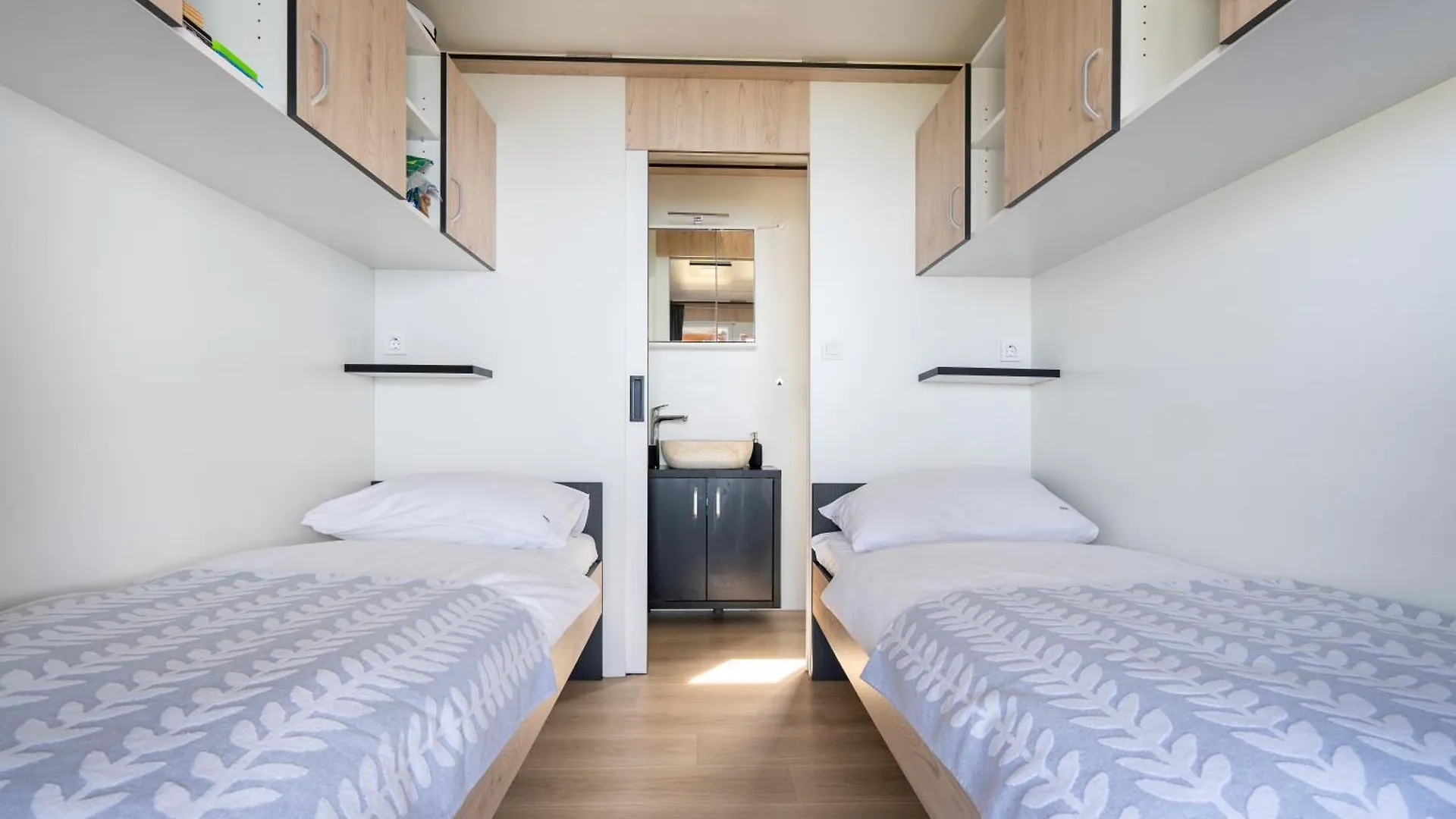 Apartment Luxury Mobile Home Zuzu Klenovica