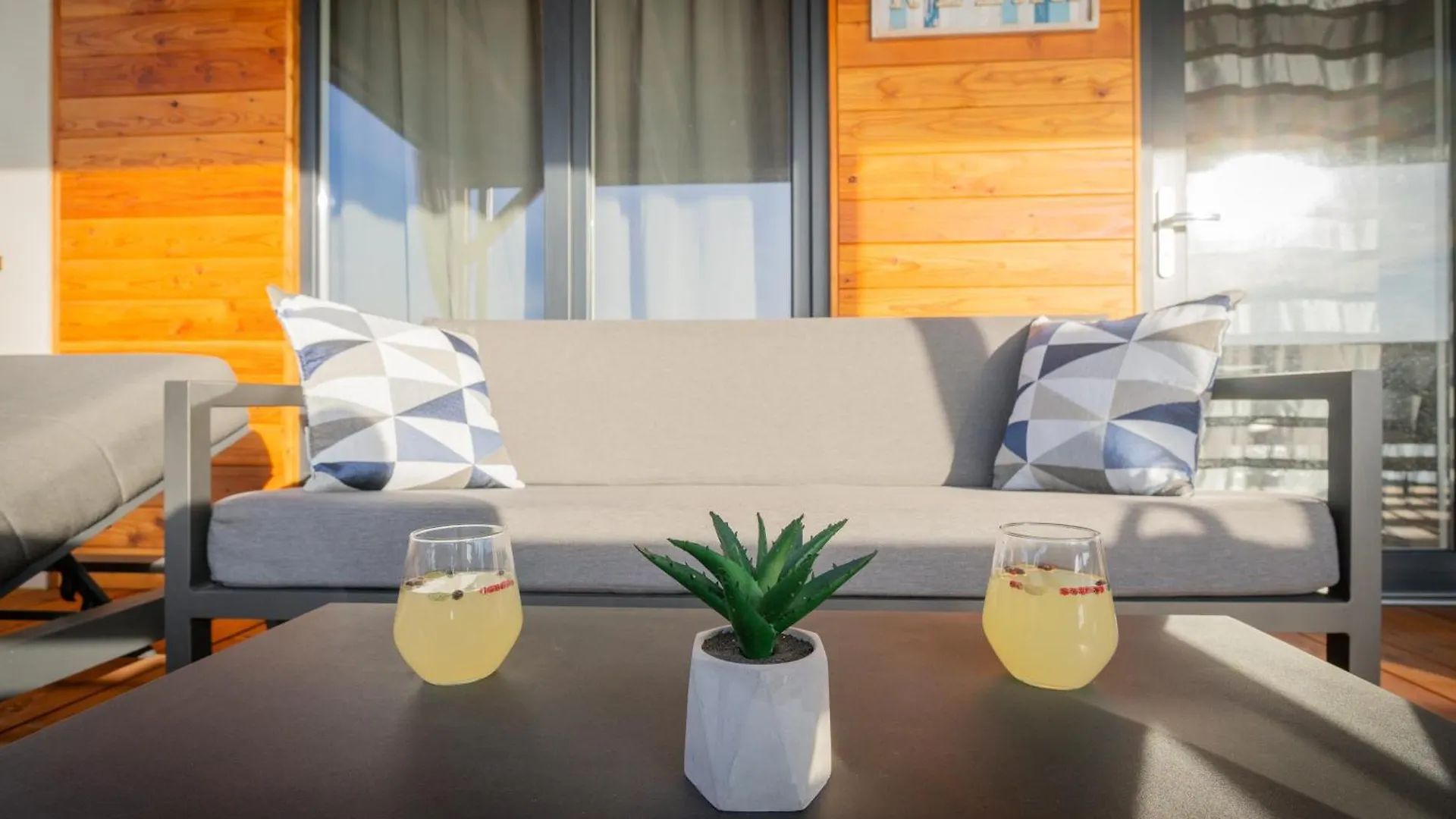 Apartment Luxury Mobile Home Zuzu Klenovica Croatia